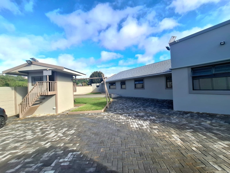 6 Bedroom Property for Sale in Dorchester Heights Eastern Cape